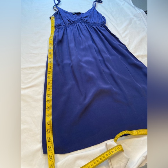 Aqua Mini Silk‎ Blue dress, v-neck, sleeveless, elastic high waist, size Medium - Picture 5 of 9